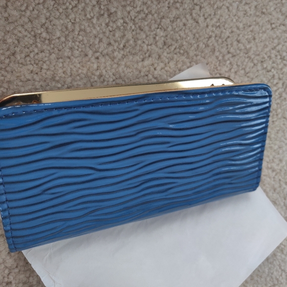 Wallet - Picture 6 of 7